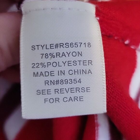 Ultra Flirt. Cropped Sweater. Size Medium. EUC - Picture 7 of 8